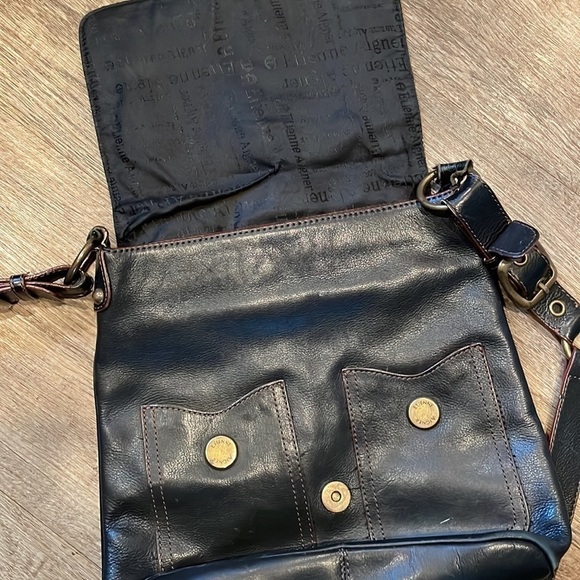 Aigner‎ Crossbody Purse - Picture 6 of 11